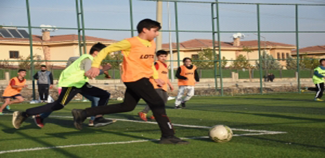 Bilgi Evi futbol turnuvası başladı